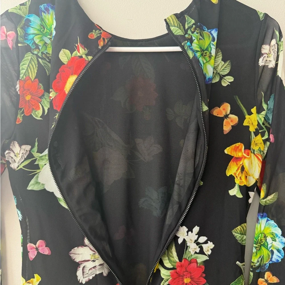 NWT Alice + Olivia Delora Black Floral Dress size 4 - Picture 6 of 7